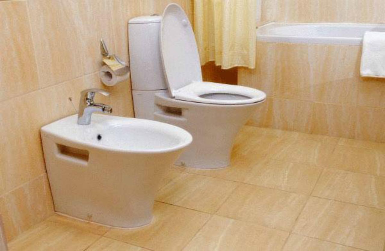 Royal Hotels And Spa Resorts Promenad Трускавец Екстериор снимка